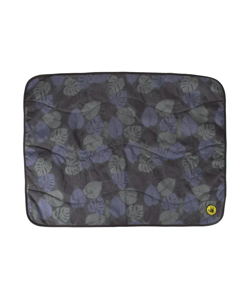 Body Glove Sand & Sun Waterproof Throw - Green